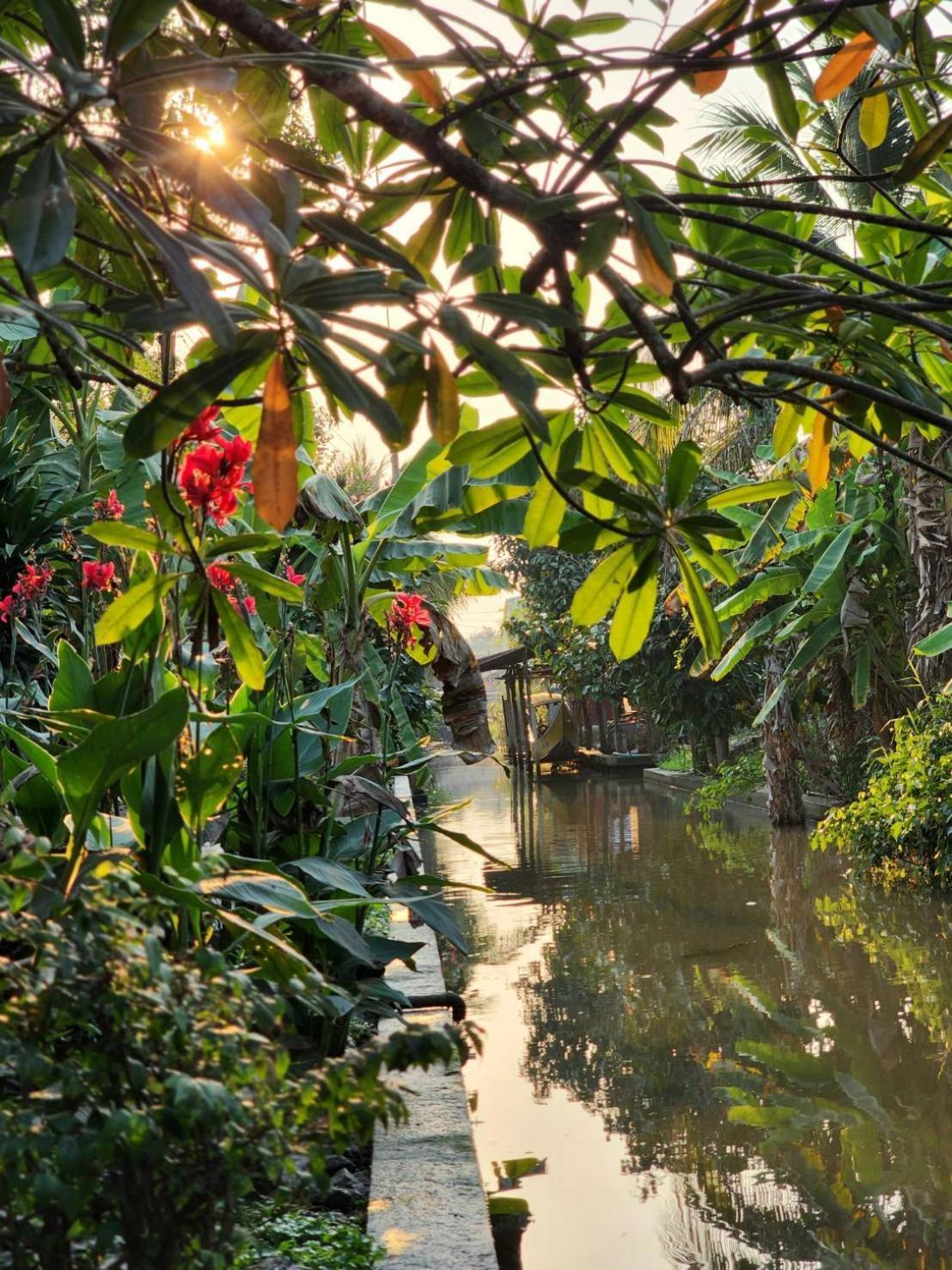 Baan Klong Resort Damnoen Saduak Esterno foto
